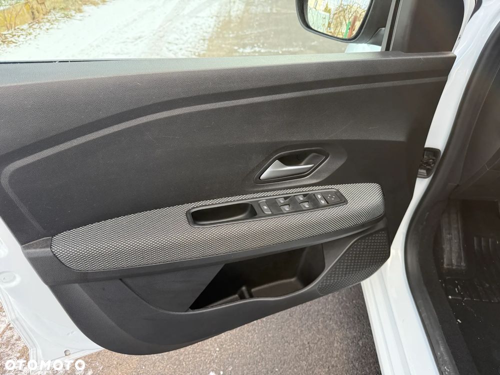 Dacia Sandero 1.0 SCe Essential - 18