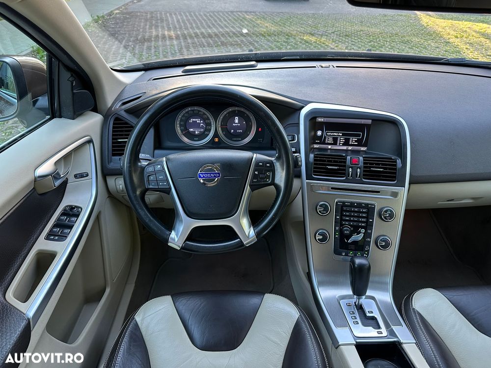 Volvo XC 60 D5 AWD Aut. Summum - 6