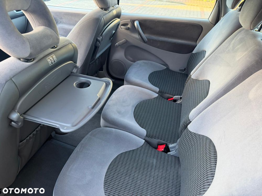 Citroën Xsara Picasso 1.6 16V Impress - 16