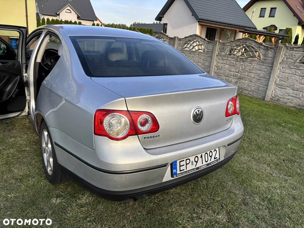 Volkswagen Passat - 10