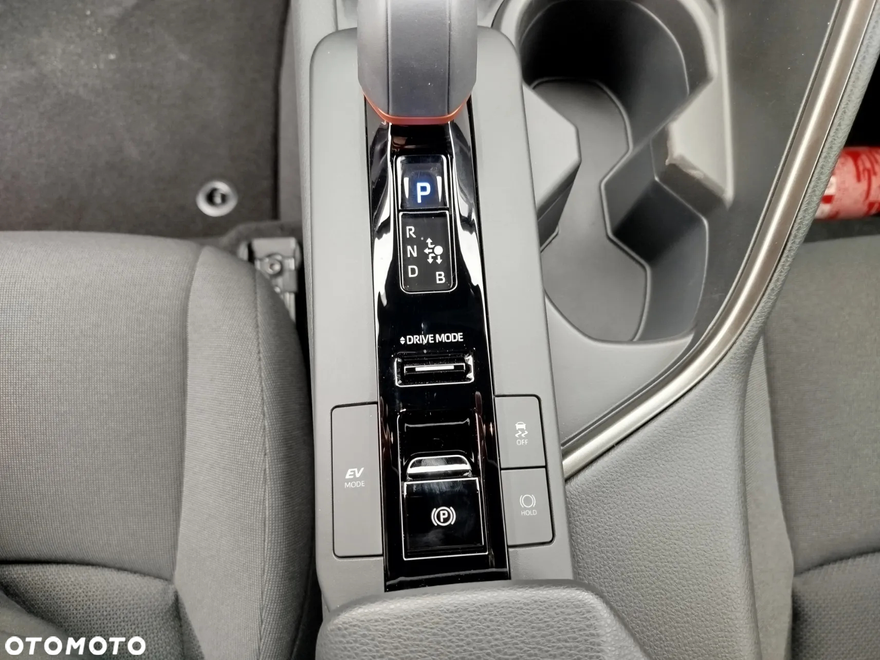 Toyota C-HR - 13