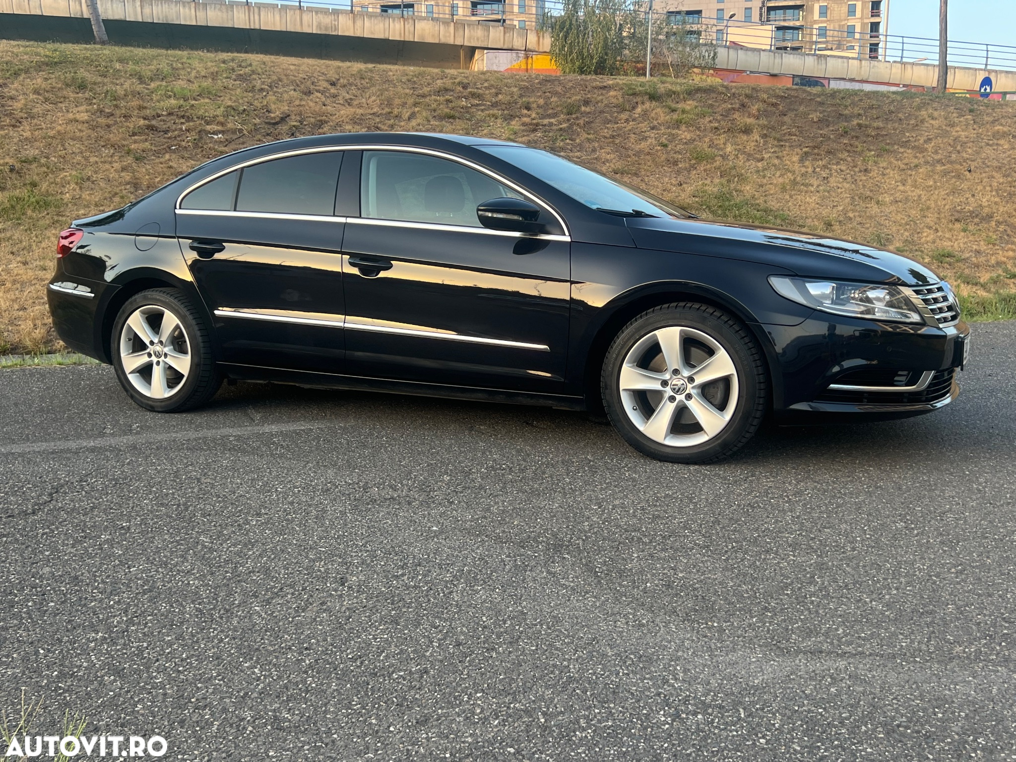 Volkswagen Passat CC 2.0 TDI DSG BMT - 3