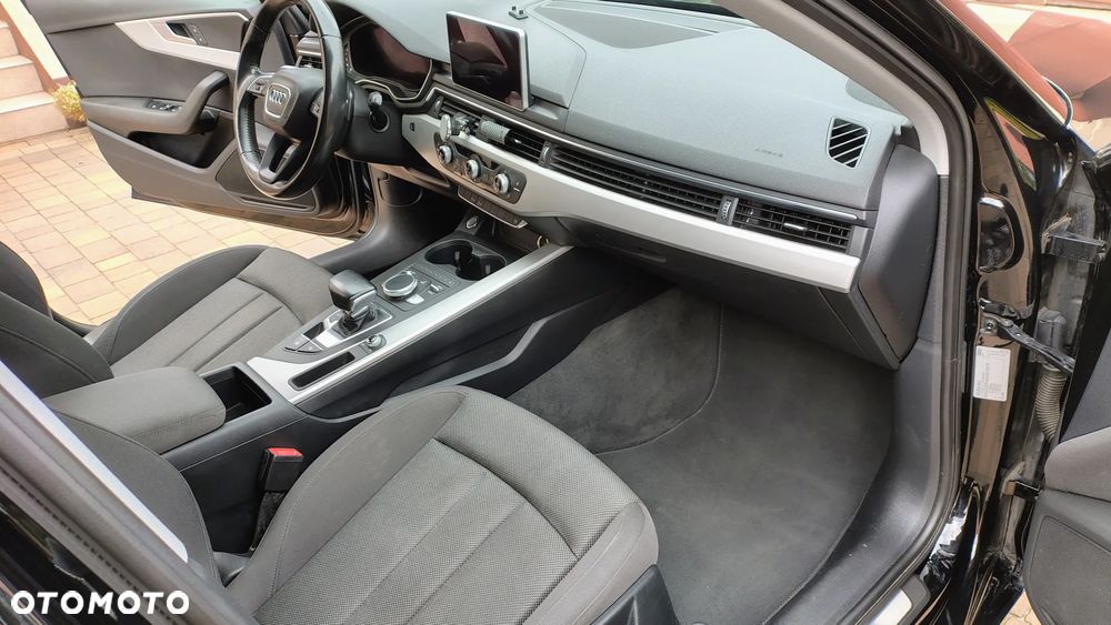 Audi A4 Avant - 13