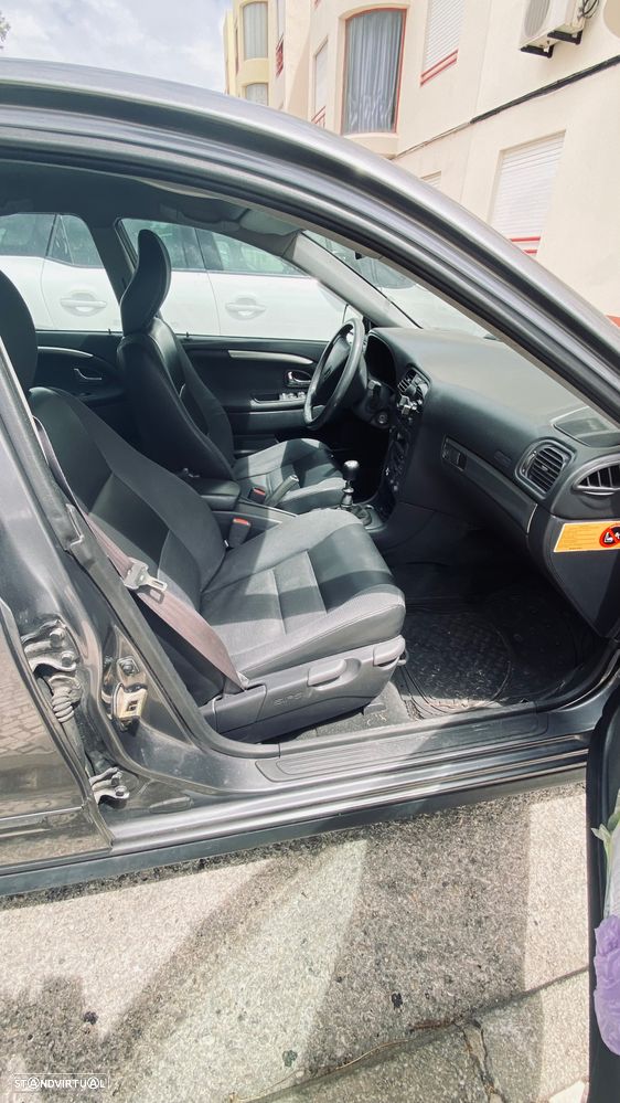 Volvo S40 1.6 - 6