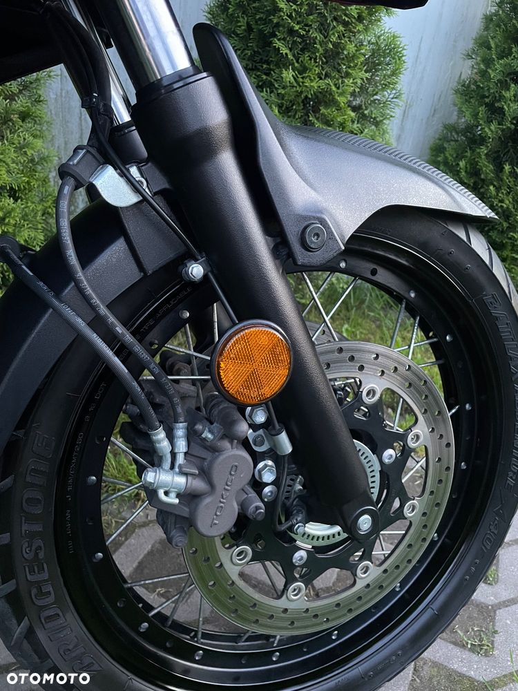 Suzuki V-STROM - 20