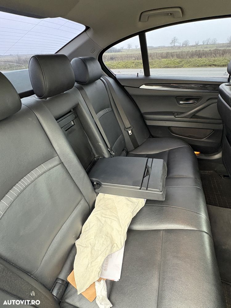 BMW Seria 5 520d - 12