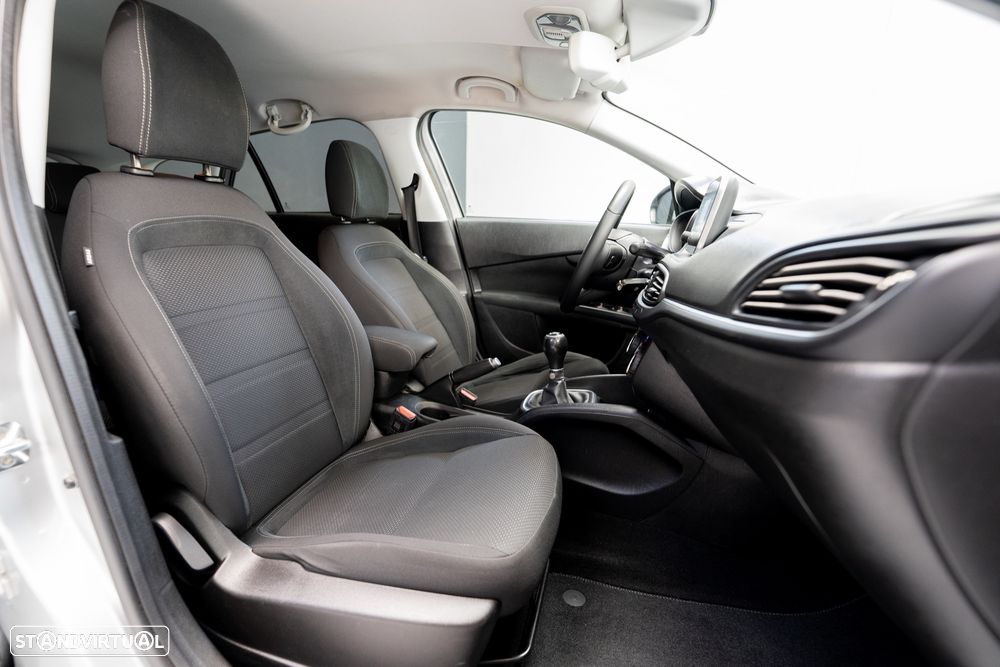 Fiat Tipo 1.3 M-Jet Lounge Tech J17 - 4