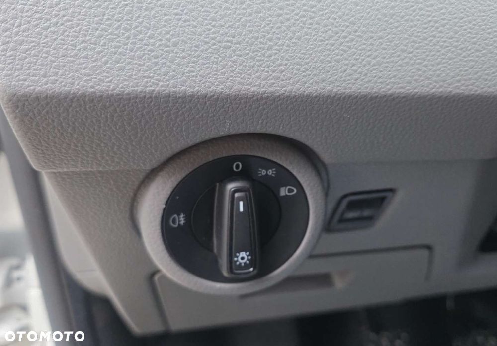 Volkswagen Transporter - 11