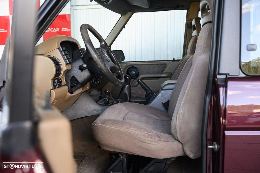 Land Rover Discovery 2.5 TDi - 23