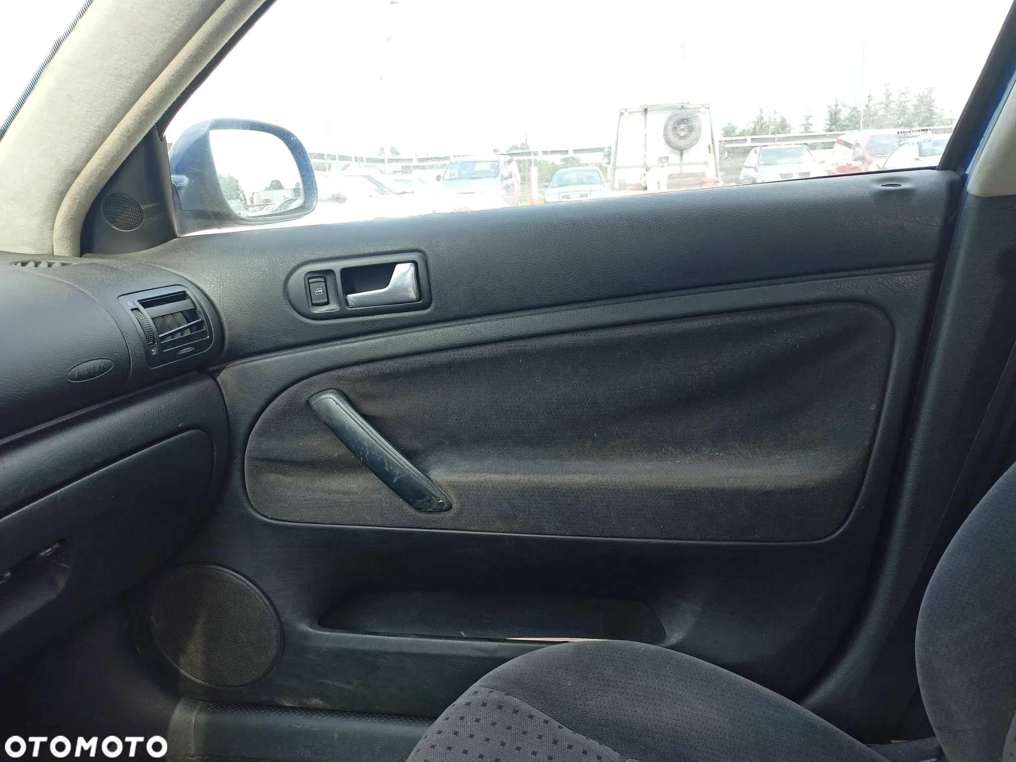 Volkswagen Passat 1.6 - 10