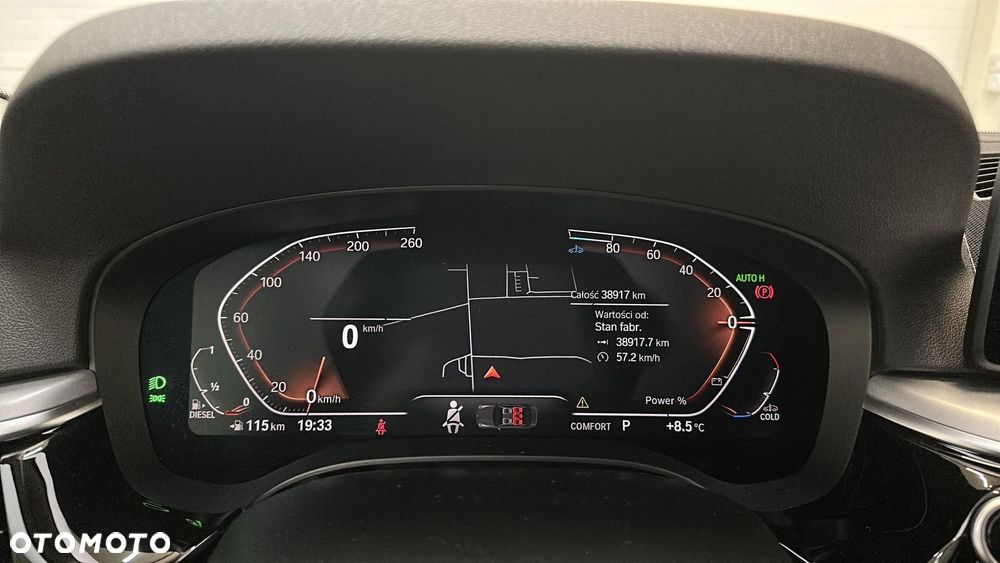 BMW Seria 5 520d xDrive MHEV - 25