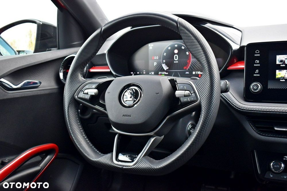 Skoda Fabia 1.5 TSI Monte Carlo DSG - 17