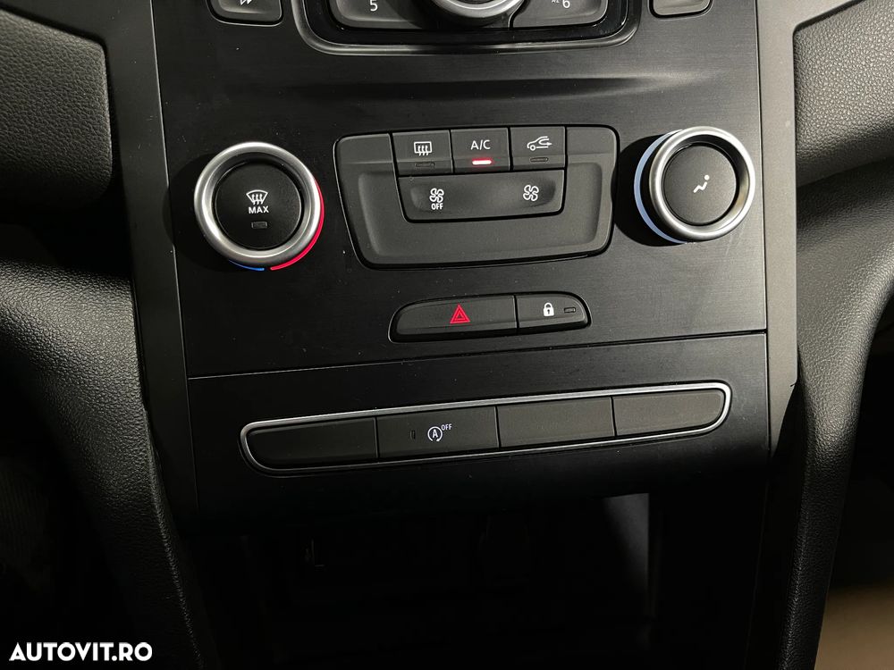 Renault Megane Blue dCi 116 Life - 15