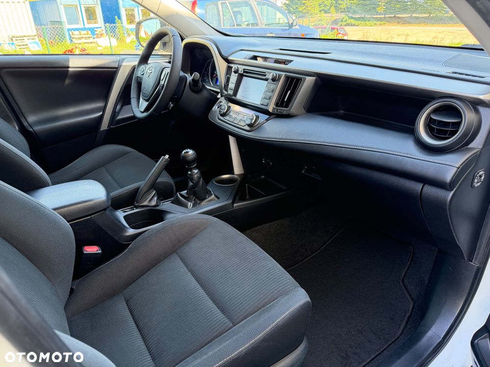 Toyota RAV4 - 11