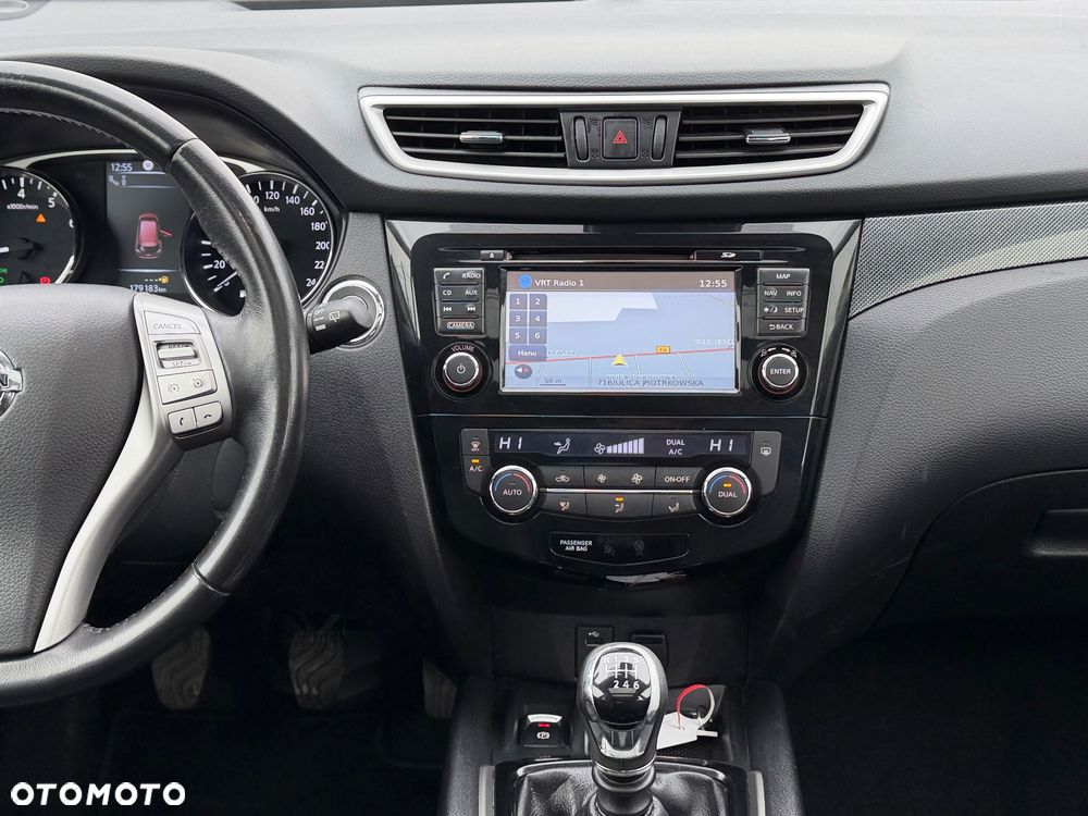 Nissan X-Trail 1.6 DIG-T Tekna - 25