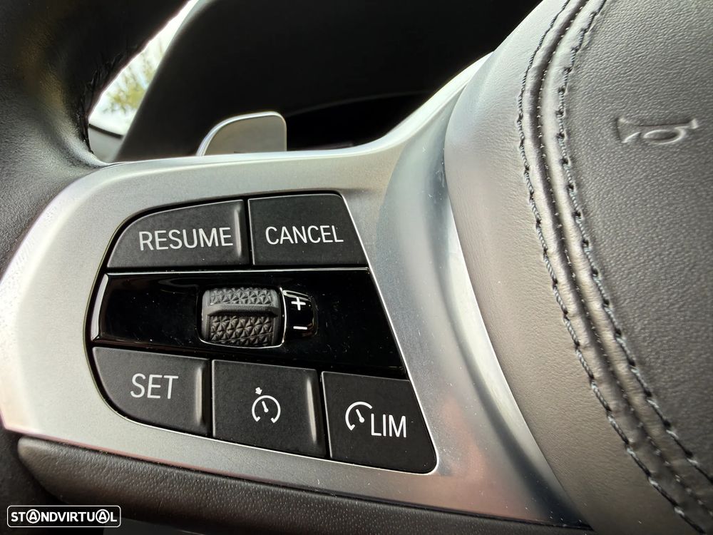 BMW 530 e Pack Desportivo M - 21