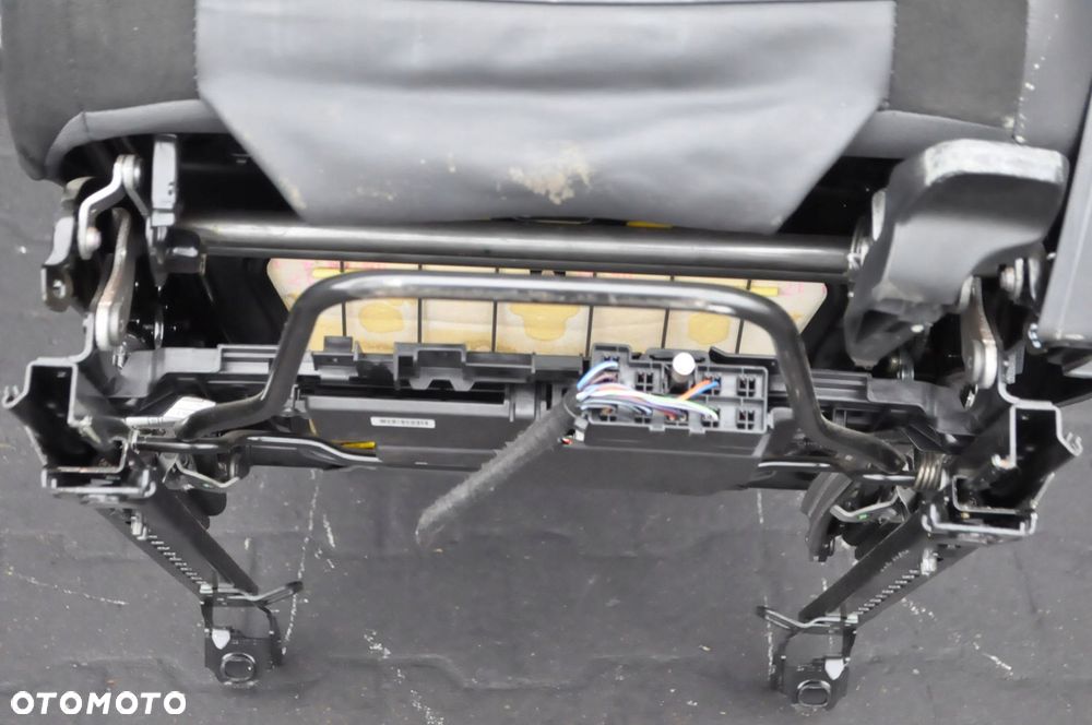 VOLVO S60 V60 XC60 LIFT R-DESIGN  FOTEL KIEROWCY LEWY ALCANTARA - 9