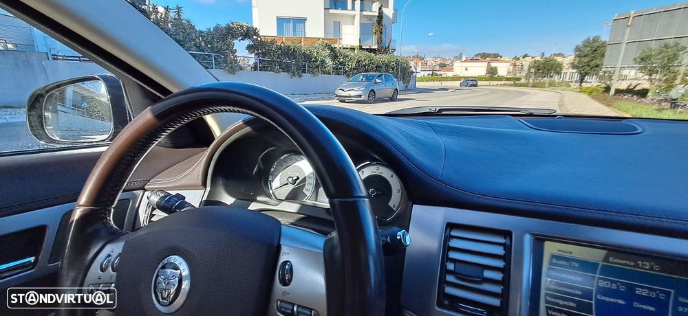 Jaguar XF 3.0 D V6 S Premium Luxury - 6