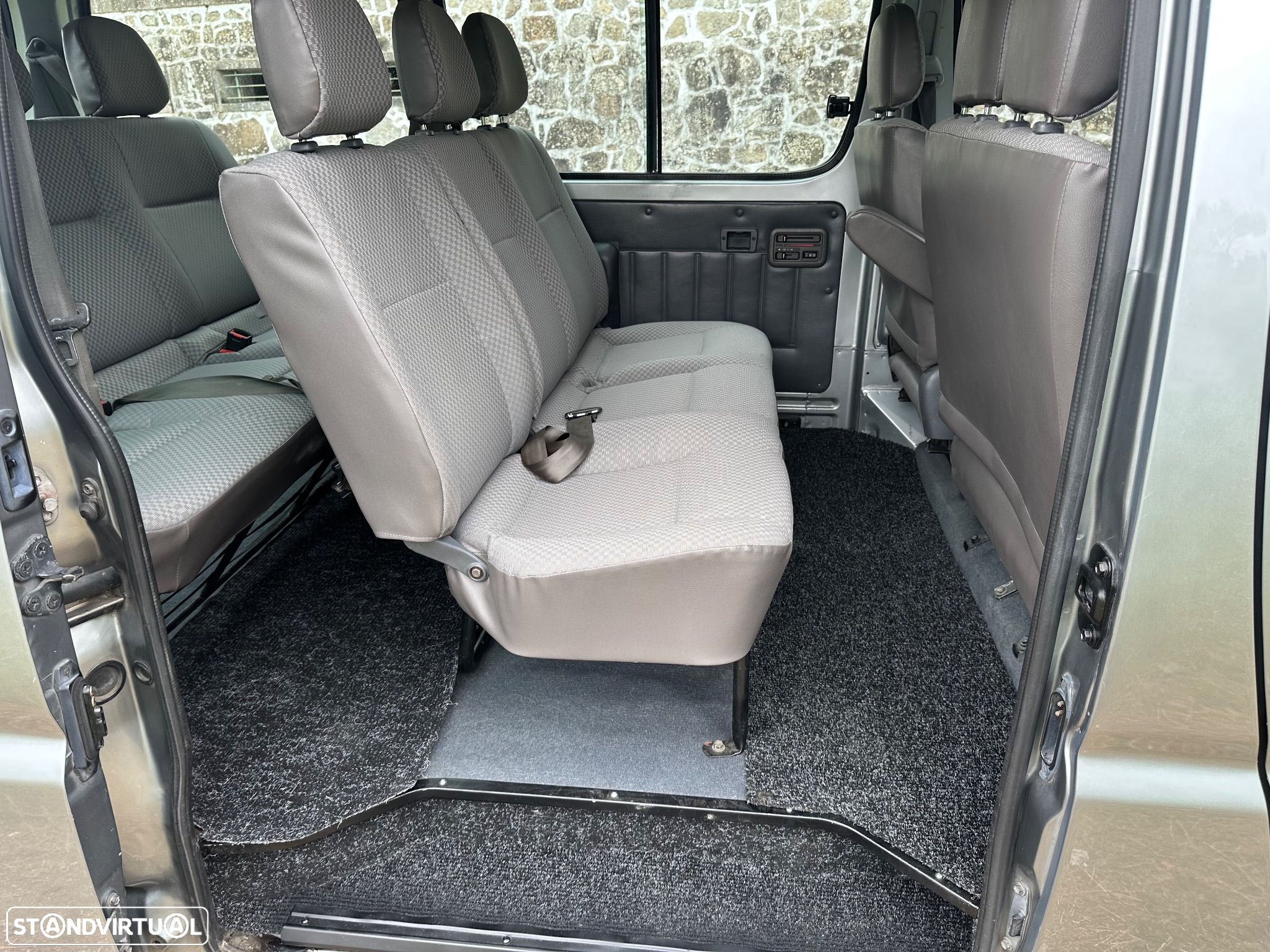 Toyota HiAce 2.5 D-4D 2.6T - 25