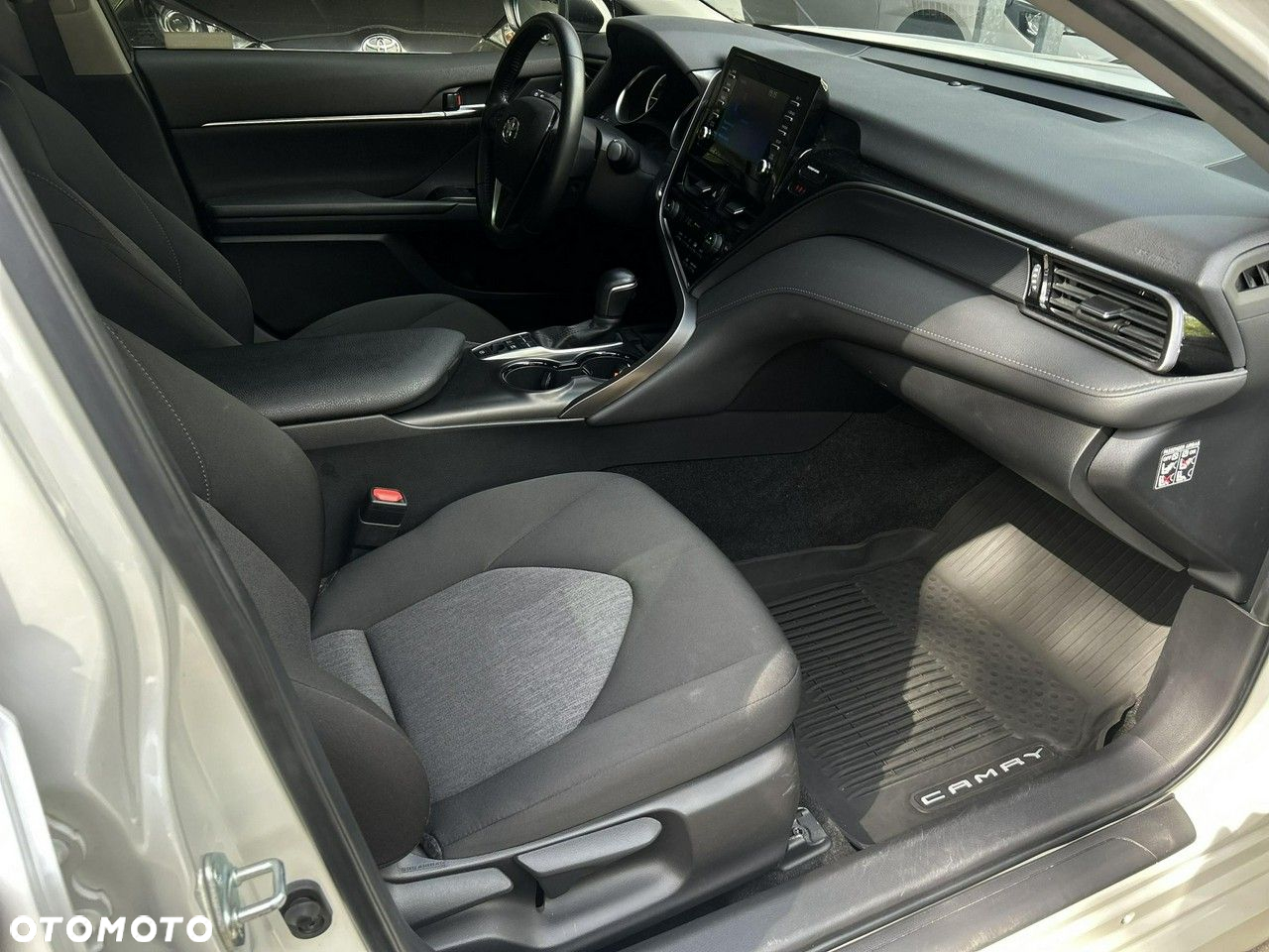 Toyota Camry - 14