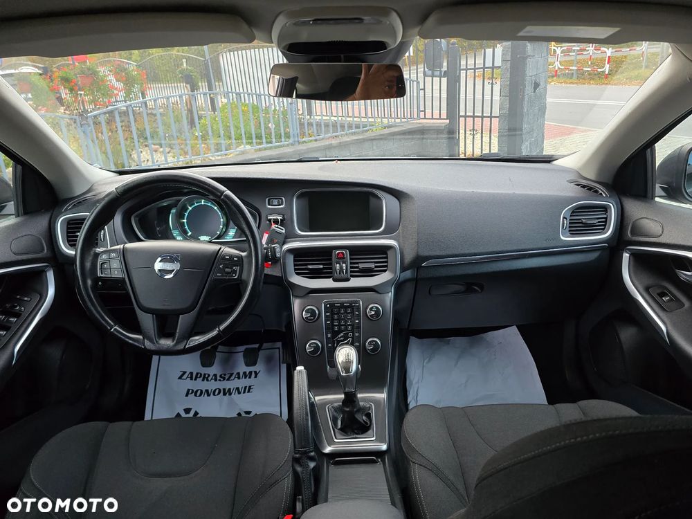 Volvo V40 D2 - 19