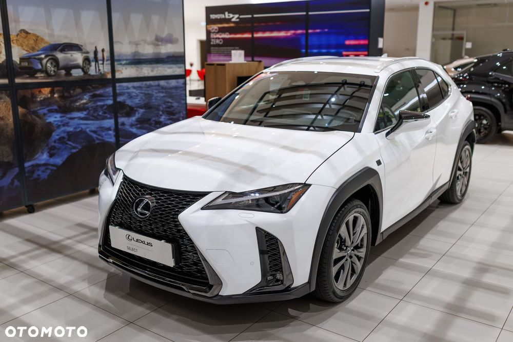 Lexus UX 300h F Sport Design - 3