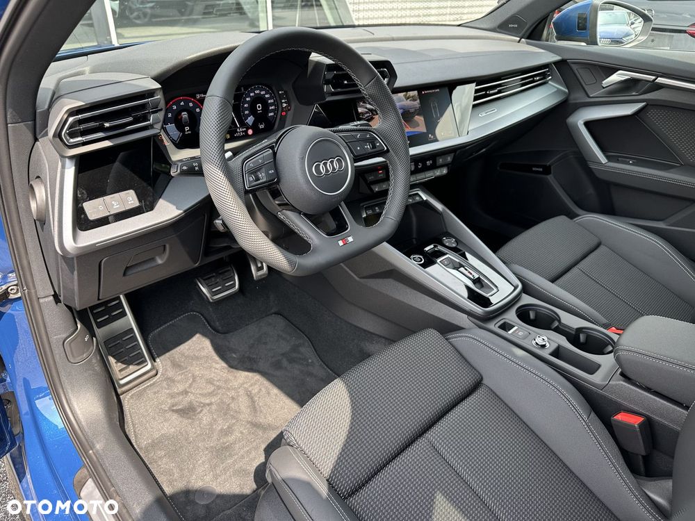 Audi A3 Sportback - 12