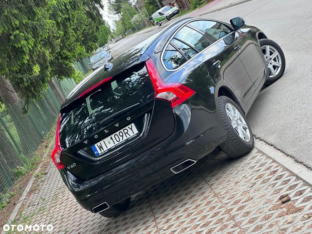 Volvo V60 D2 Summum - 11
