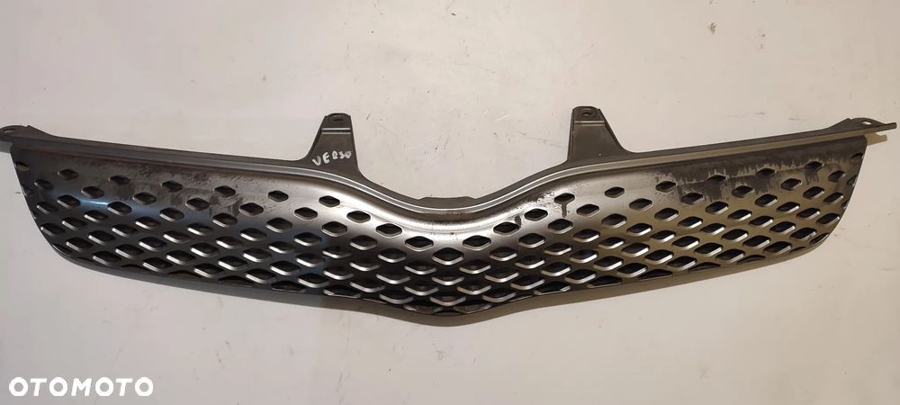 GRILL CHLODNICY KRATKA ATRAPA TOYOTA YARIS VERSO - 1