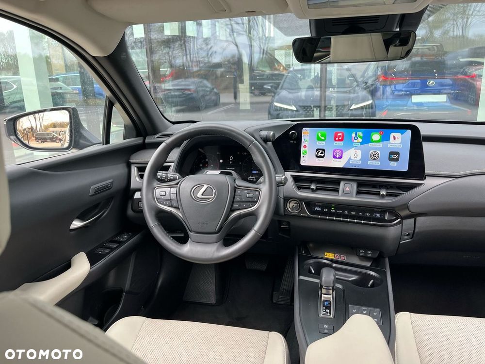 Lexus UX 300h Omotenashi AWD - 5