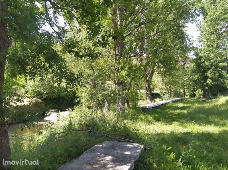 Casa em Veigas de Quintanilha - Grande imagem: 3/5