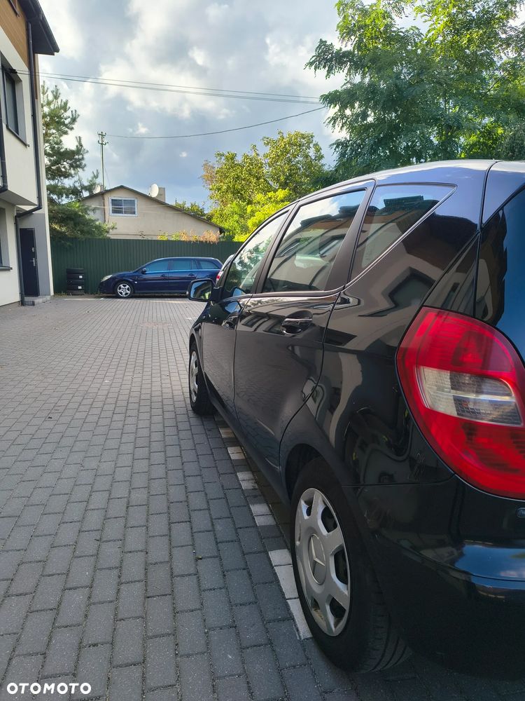Mercedes-Benz Klasa A 160 CDI BlueEfficiency - 9