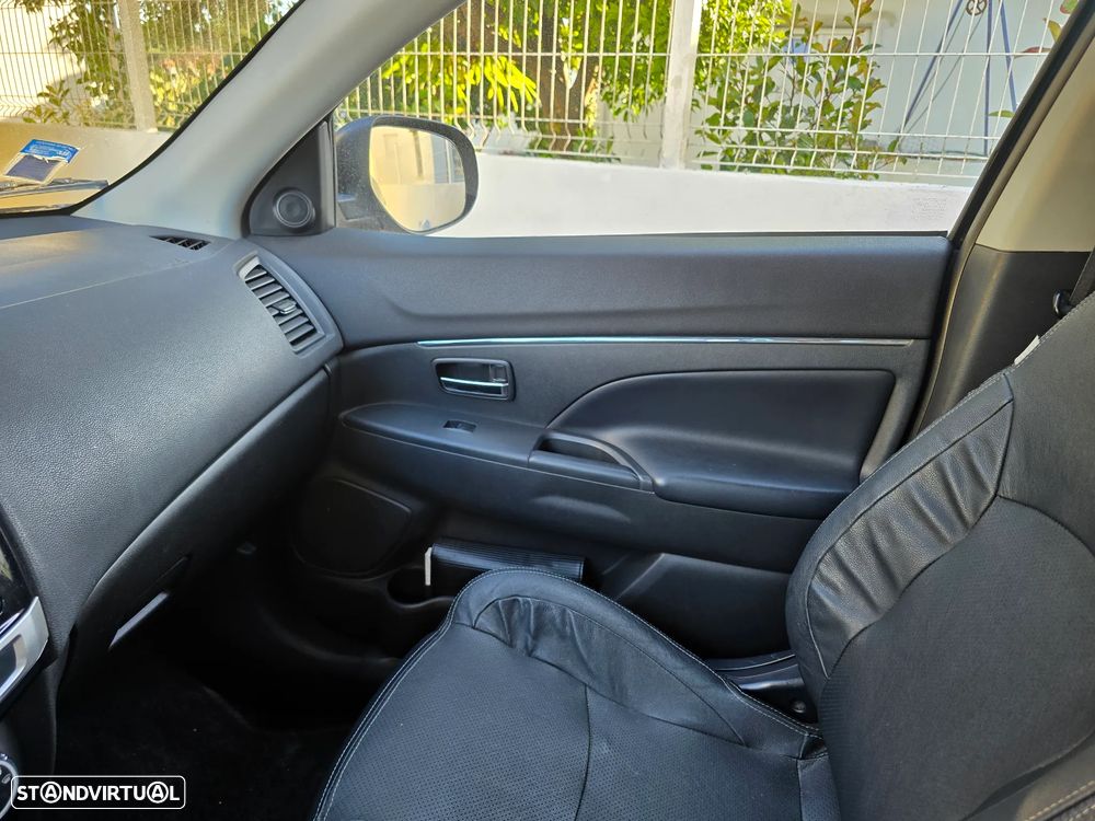 Mitsubishi ASX 1.8 DI-D Cross City - 9