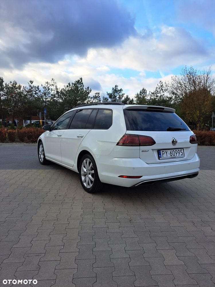 Volkswagen Golf - 5