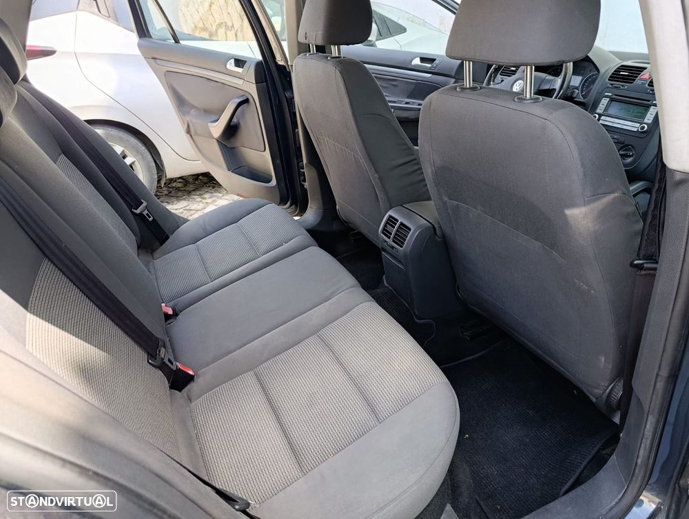 VW Golf Variant 1.9 TDi DPF Confortline - 15