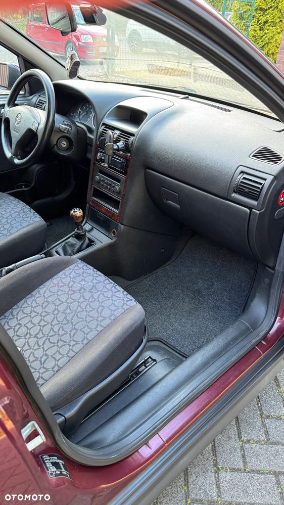 Opel Astra - 4