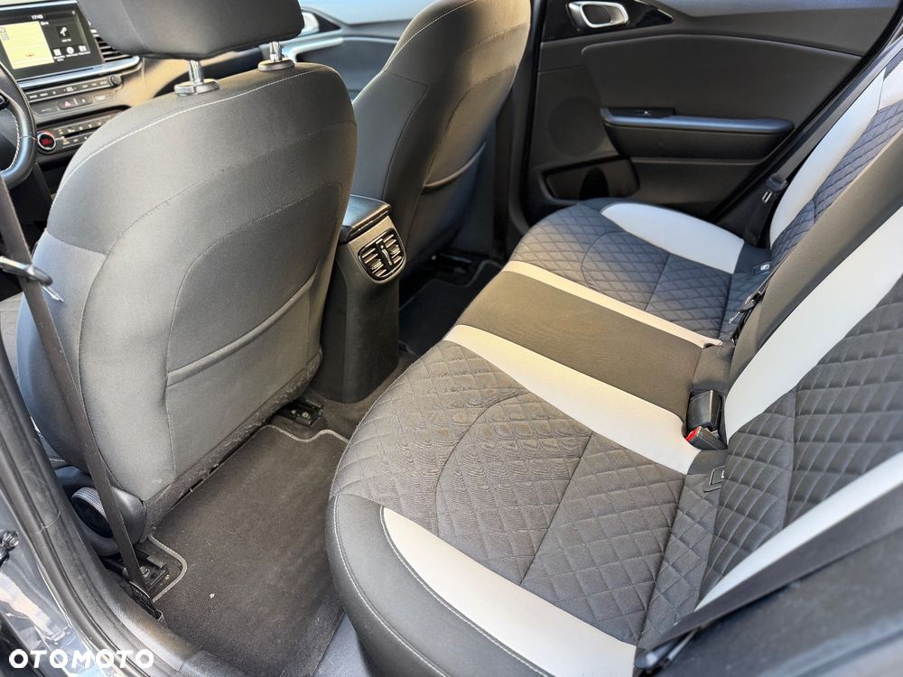 Kia Ceed 1.4 T-GDI OPF GT Line - 30