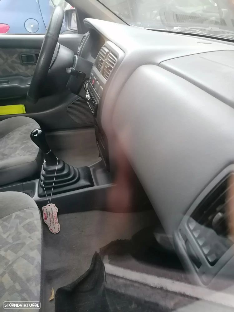 Nissan Almera - 6