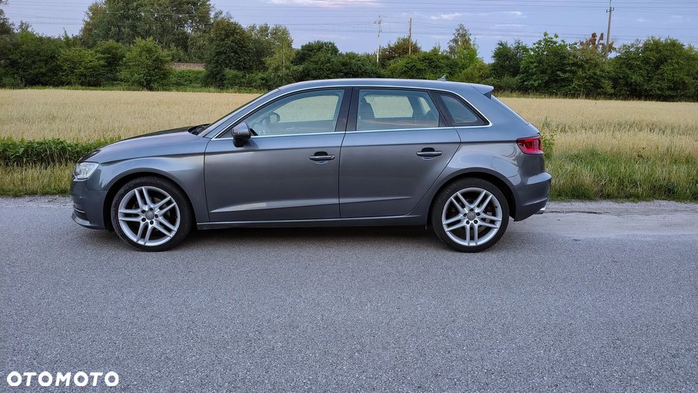 Audi A3 Sportback 2.0 TDI Ambiente - 2
