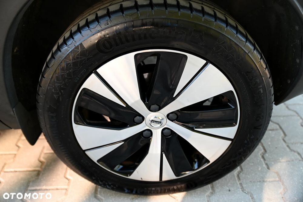 Volvo XC 40 T3 Geartronic Momentum Pro - 16