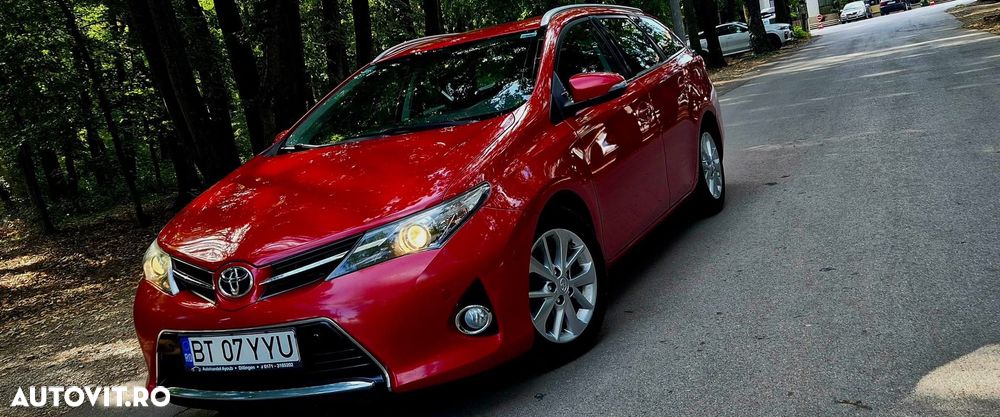 Toyota Auris 2.0 D-4D Comfort - 4