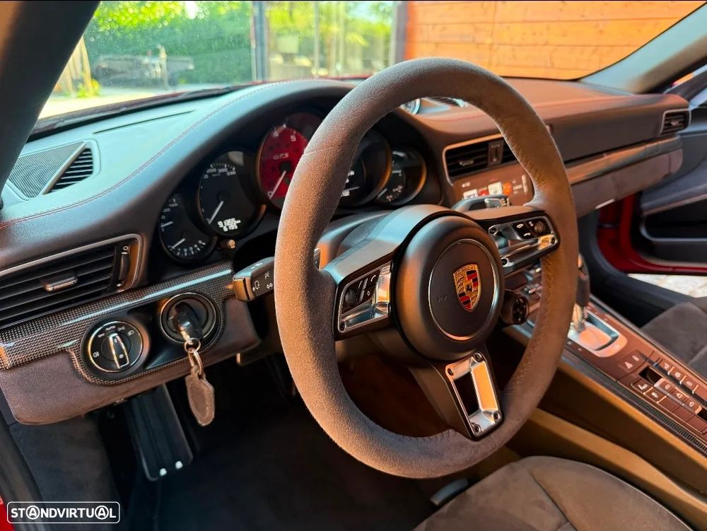 Porsche 911 (991) Carrera GTS PDK - 14