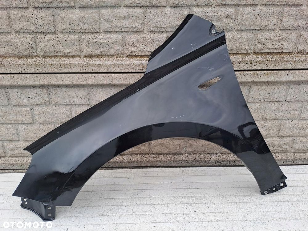 suzuki kizashi 09-14 błotnik lewy przód oryginał - 1