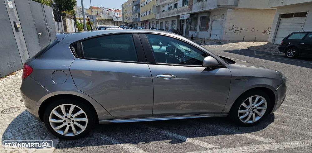 Alfa Romeo Giulietta 1.6 JTDM Distinctive 57X - 3