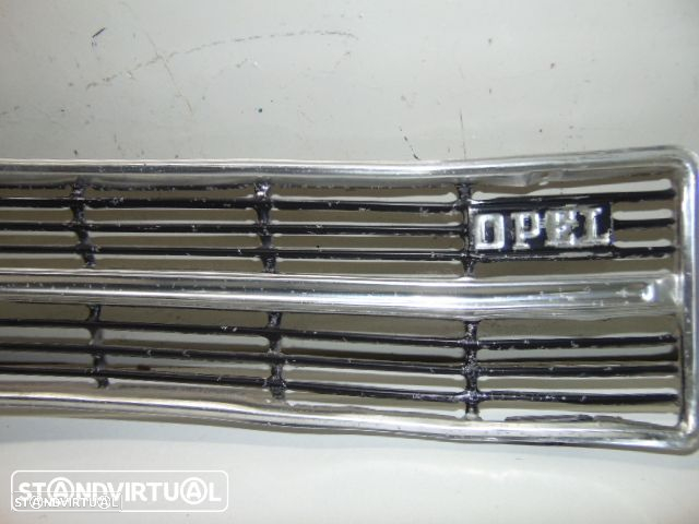 Opel - antigo - grelha - 4