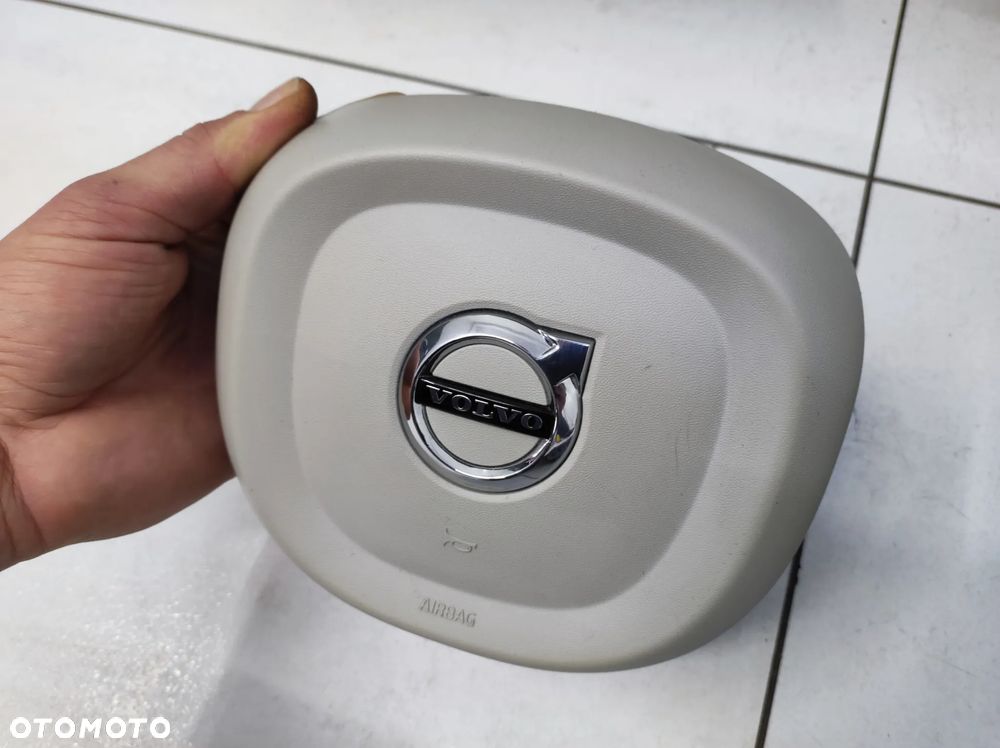 DESKA KONSOLA PODUSZKI PASY EU VOLVO XC60 II 2 2.0D - 9
