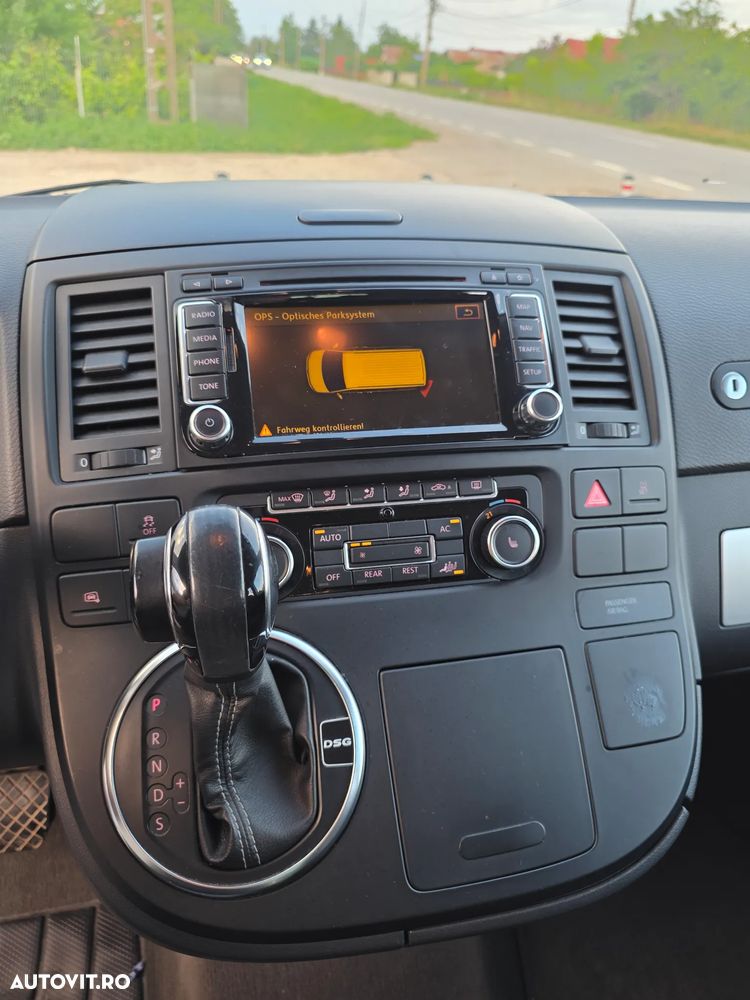 Volkswagen Multivan - 22