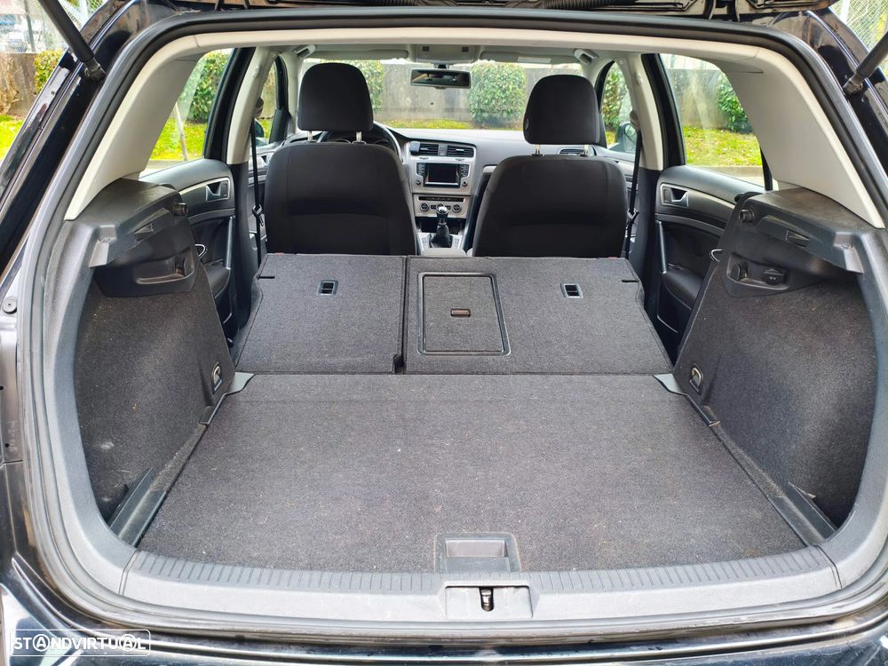 VW Golf 1.6 TDi BlueMotion Confortline - 17