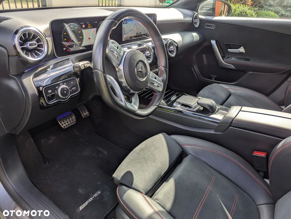 Mercedes-Benz Klasa A 200 AMG Line 7G-DCT - 33