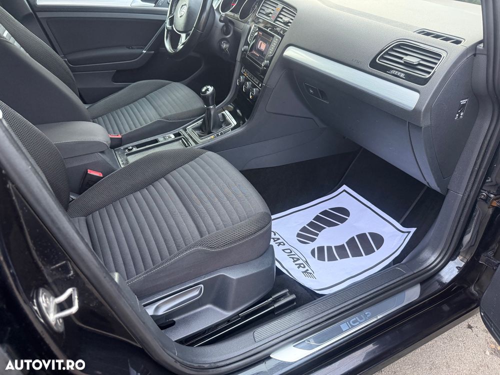 Volkswagen Golf 1.6 TDI 4Motion BlueMotion Technology Cup - 23